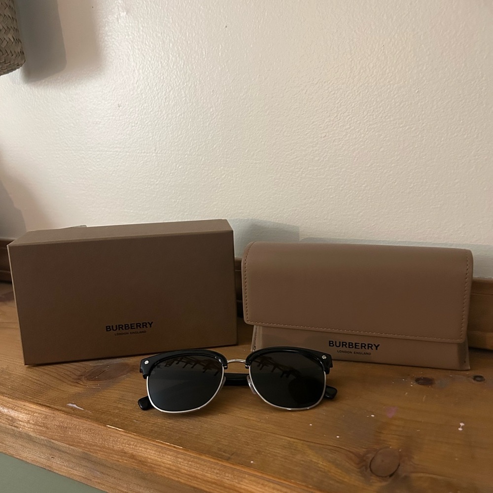 Burberry sunglasses